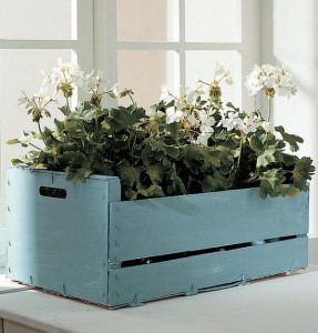 caja reciclada jardinera lamejornaranja